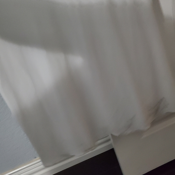 White long dress - Picture 3 of 3